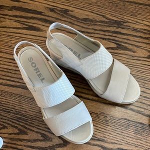 Sorel wedge leather white & gray so 7.5 | Excellent used condition